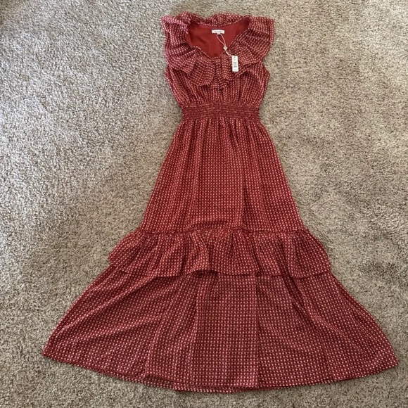 NWT MAX STUDIO
Ruffled V-neck Sleeveless Maxi Dress In Rstbrcrd
Size Small - Picture 11 of 12
